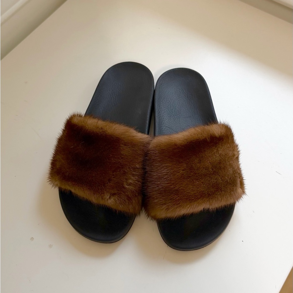 NWOB Givenchy Women's Mink Slide Sandals/Slippers, size US 6/EU36